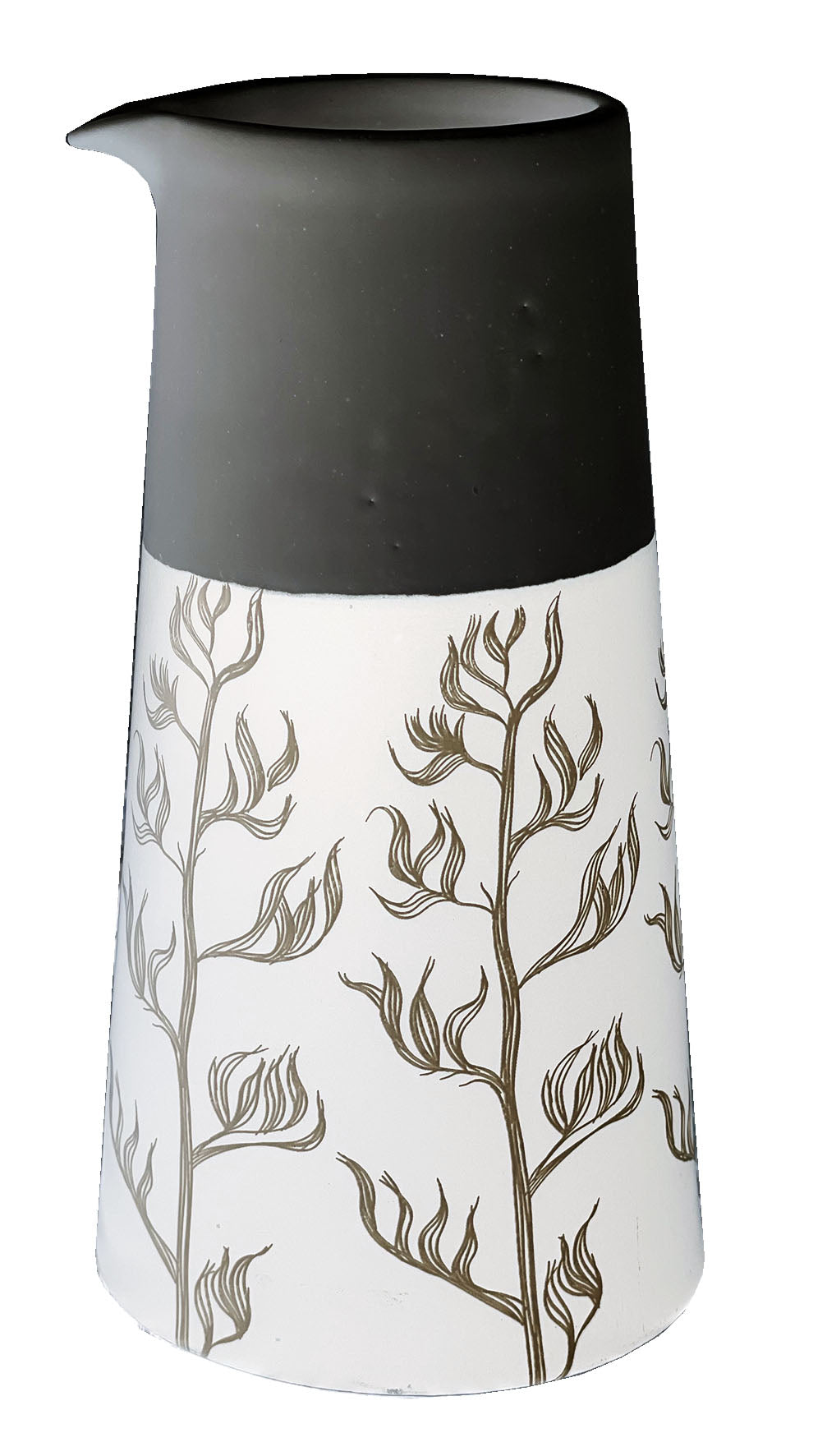 harakeke-black-on-white-jug
