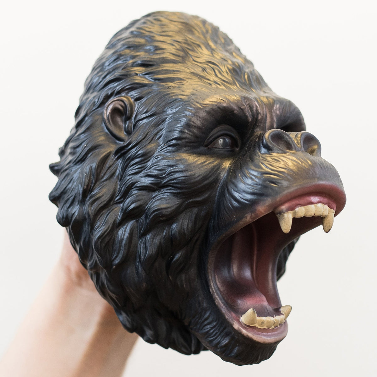 Wild Thingz Gorilla hand puppet with movable mouth