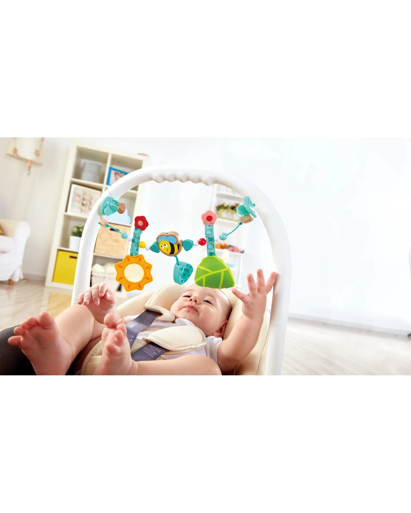 hape-bumblebee-pram-chain