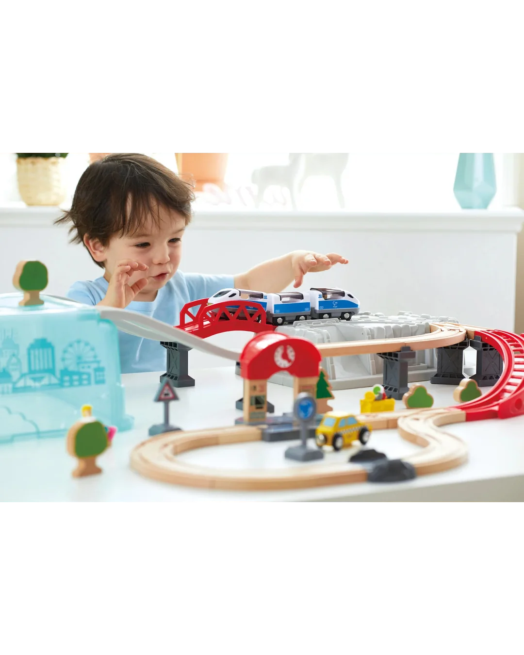 hape-city-train-bucket-set