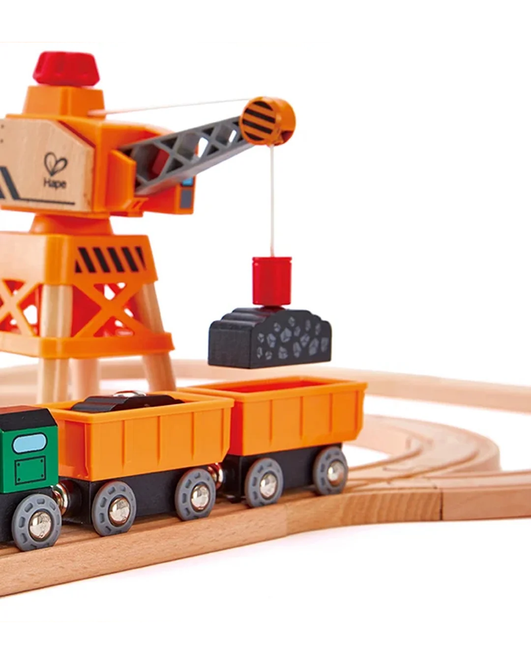 hape-diesel-freight-train