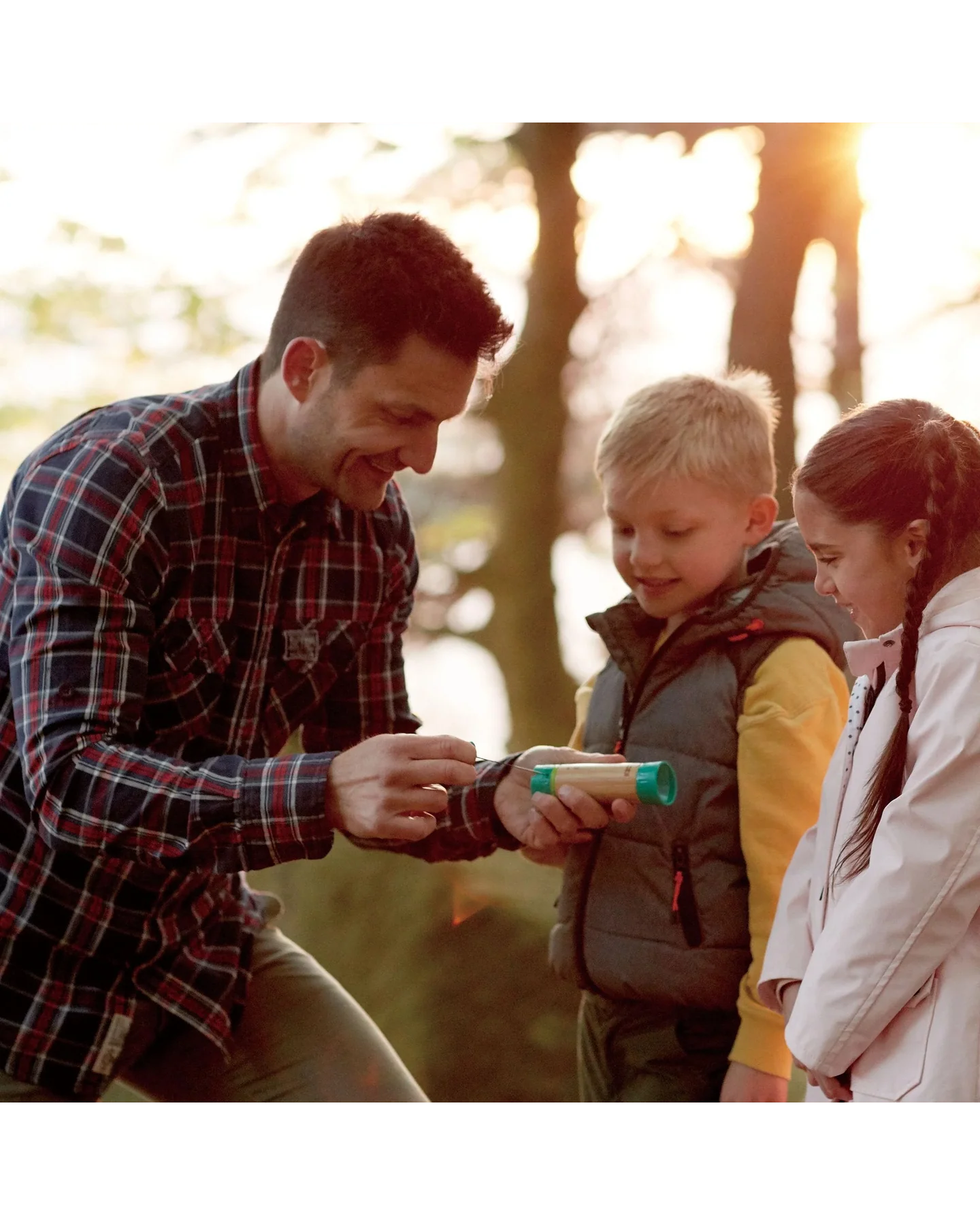 hape-hand-powered-flashlight