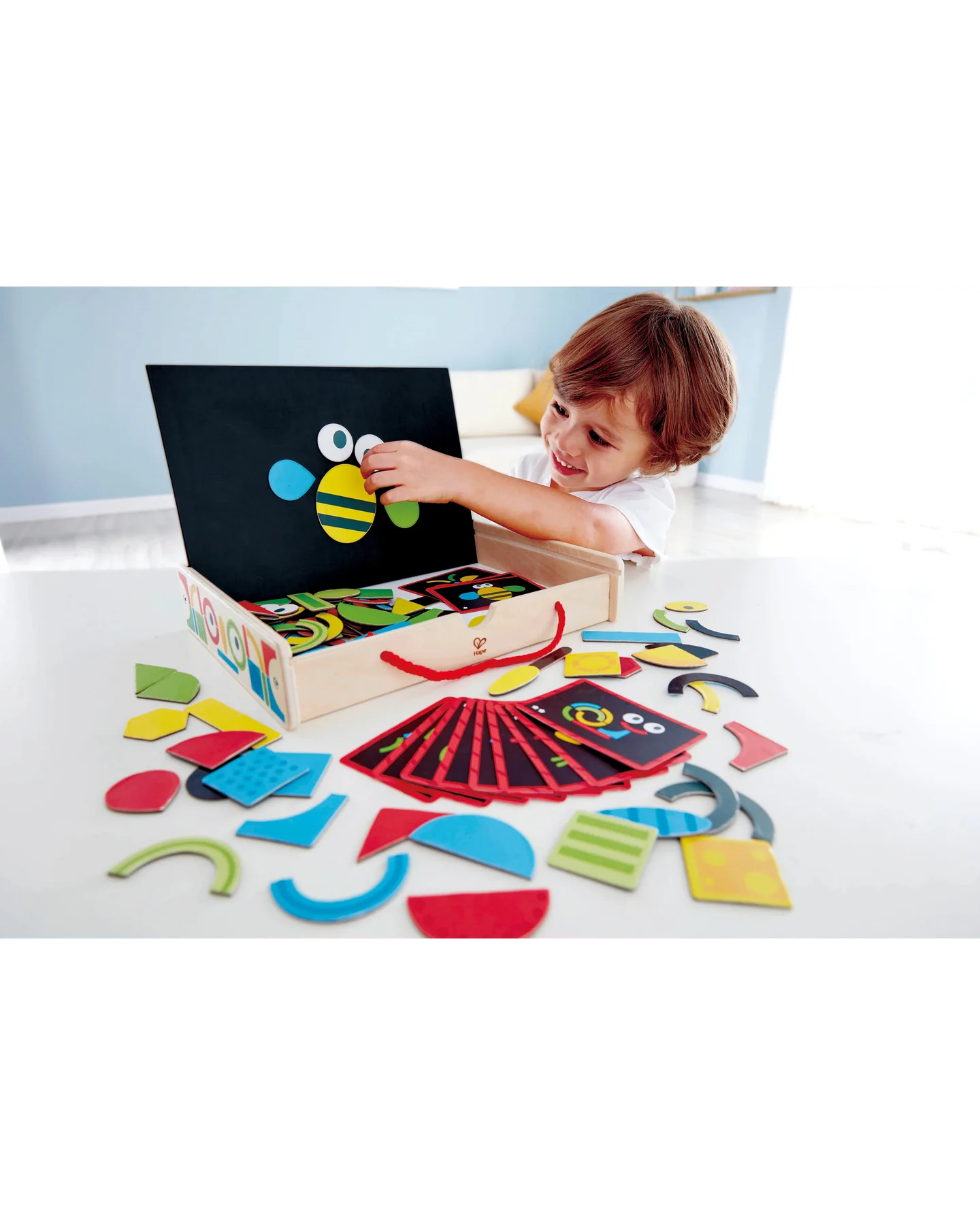 hape-magnetic-art-box