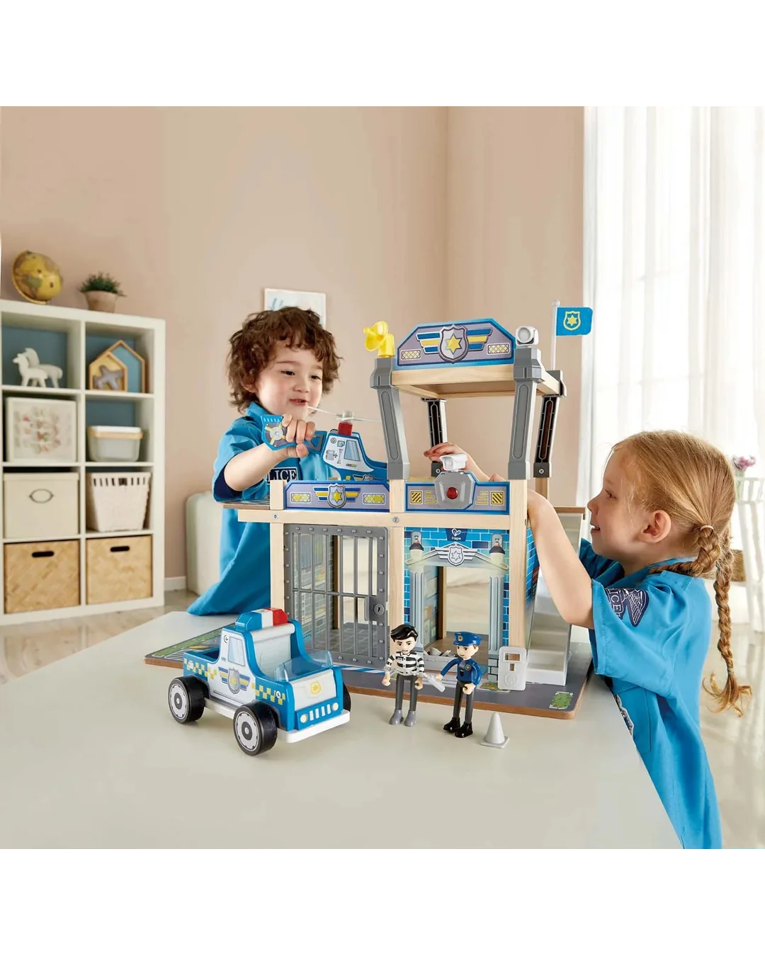 hape-metro-police-dept-playset
