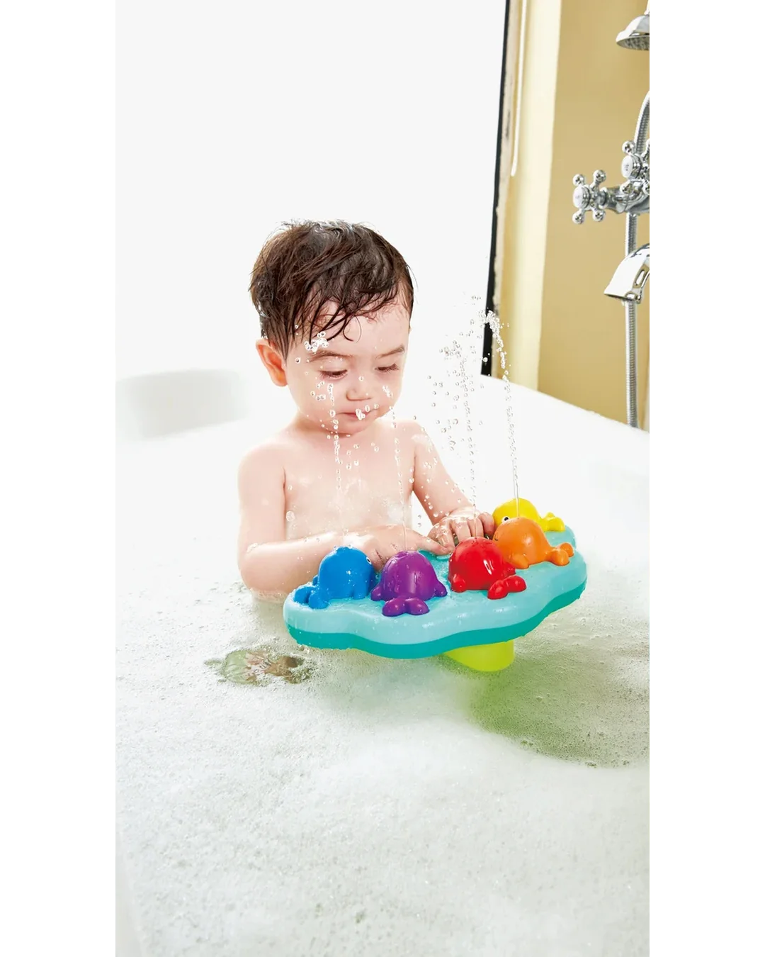 hape-musical-whale-fountain