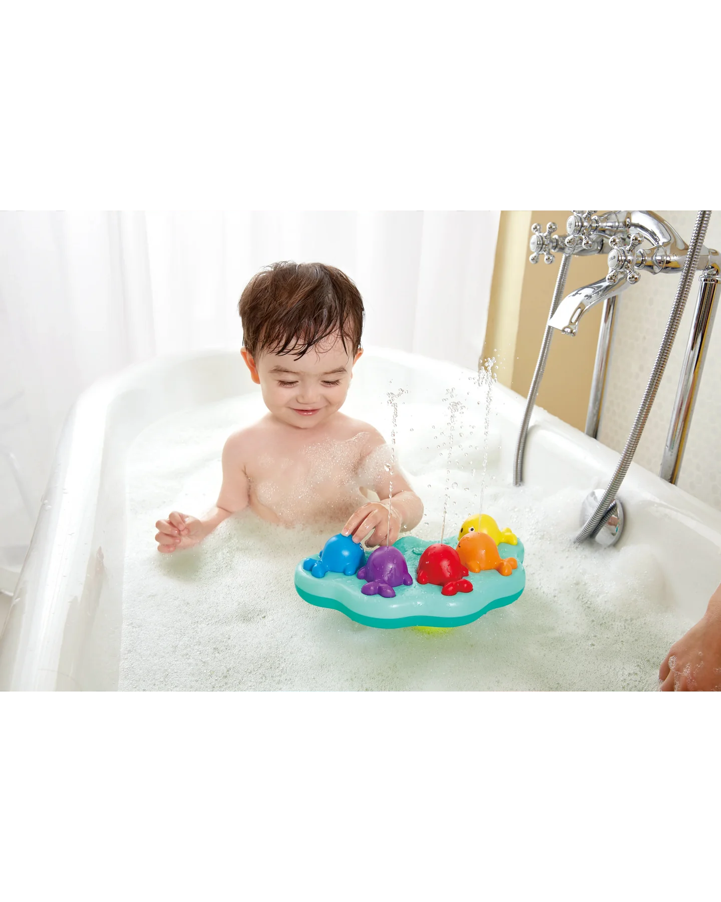 hape-musical-whale-fountain