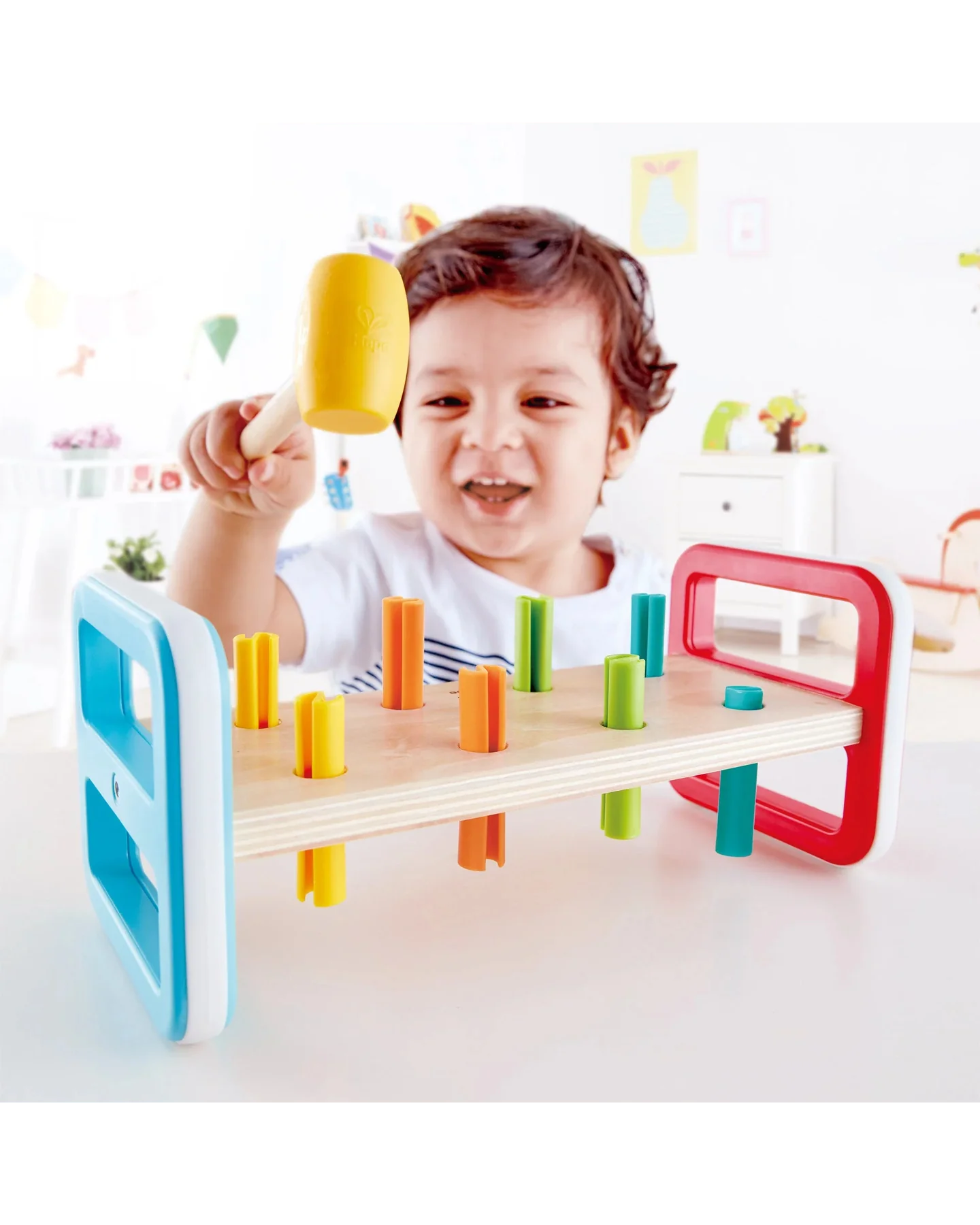 hape-rainbow-pounder