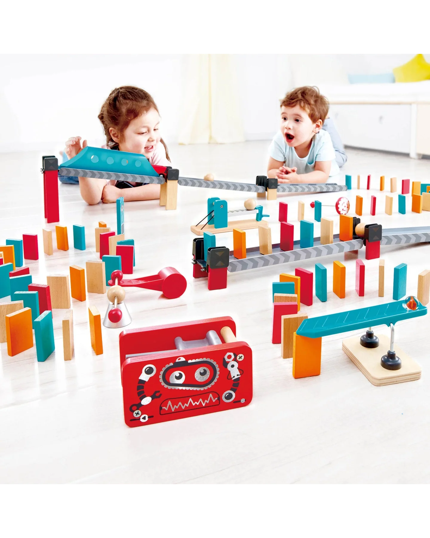 hape-robot-factory-domino