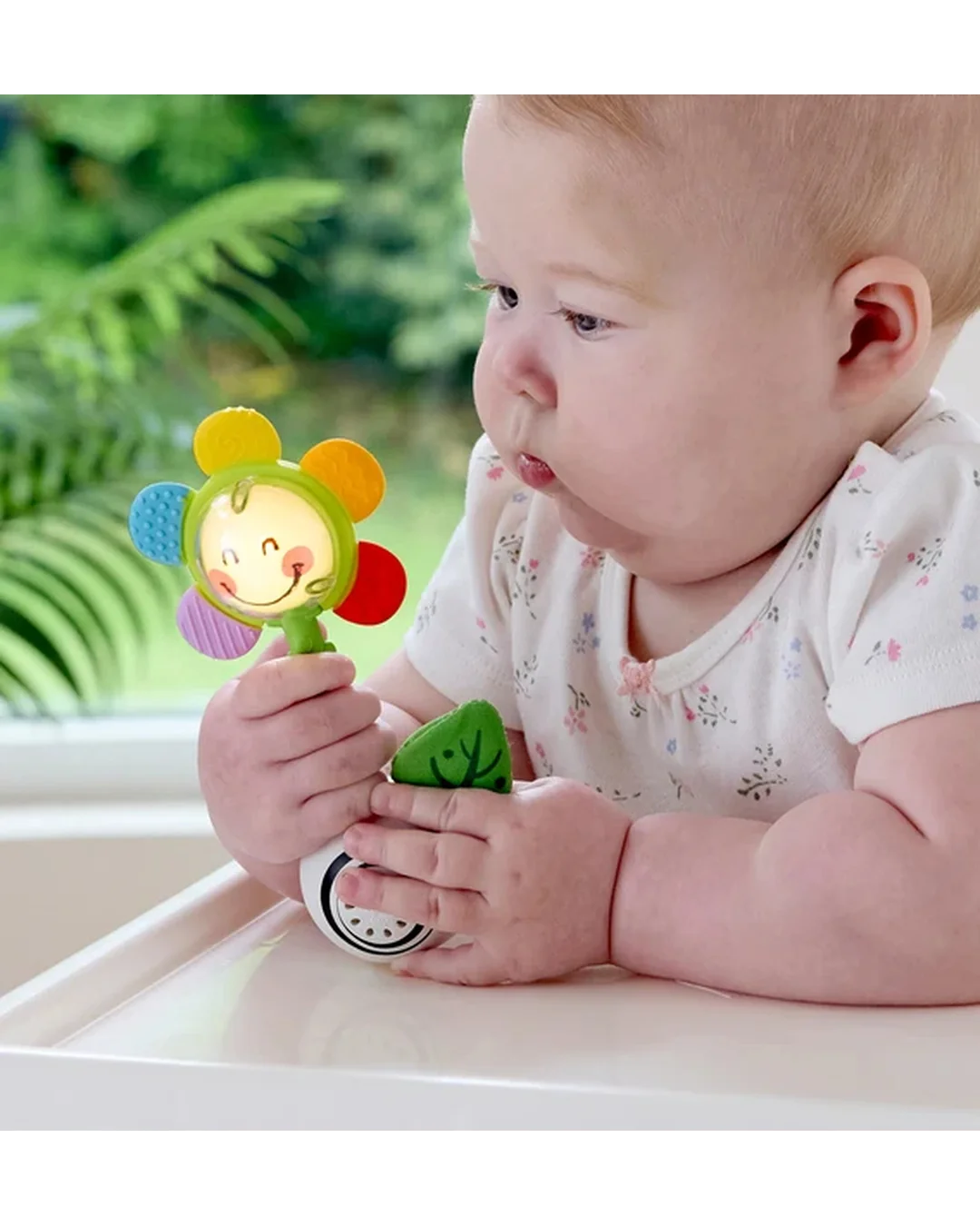 hape-shake-n-sparkle-flower-rattle