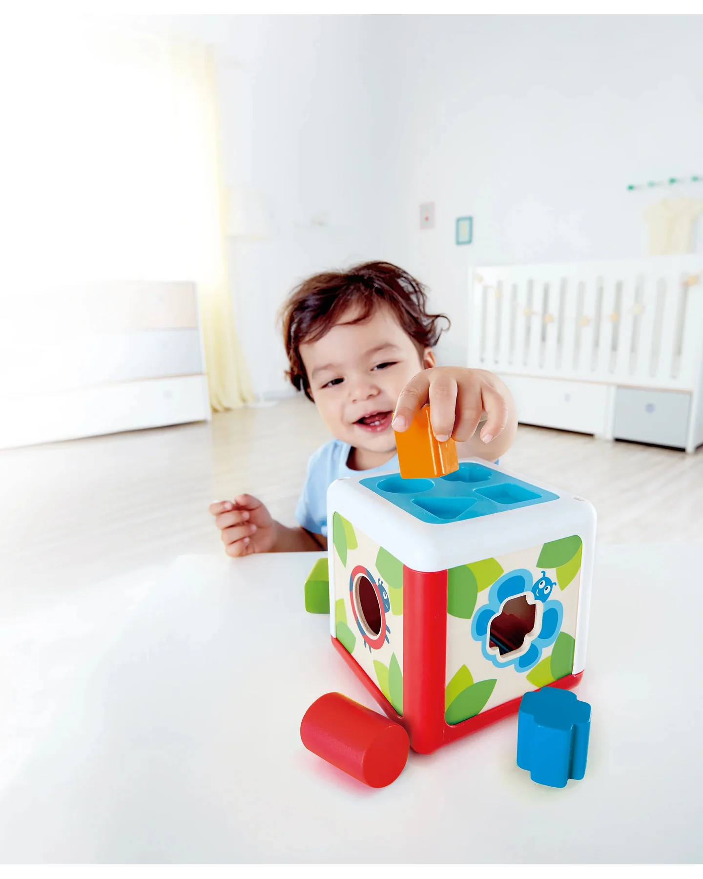 hape-shape-sorting-box
