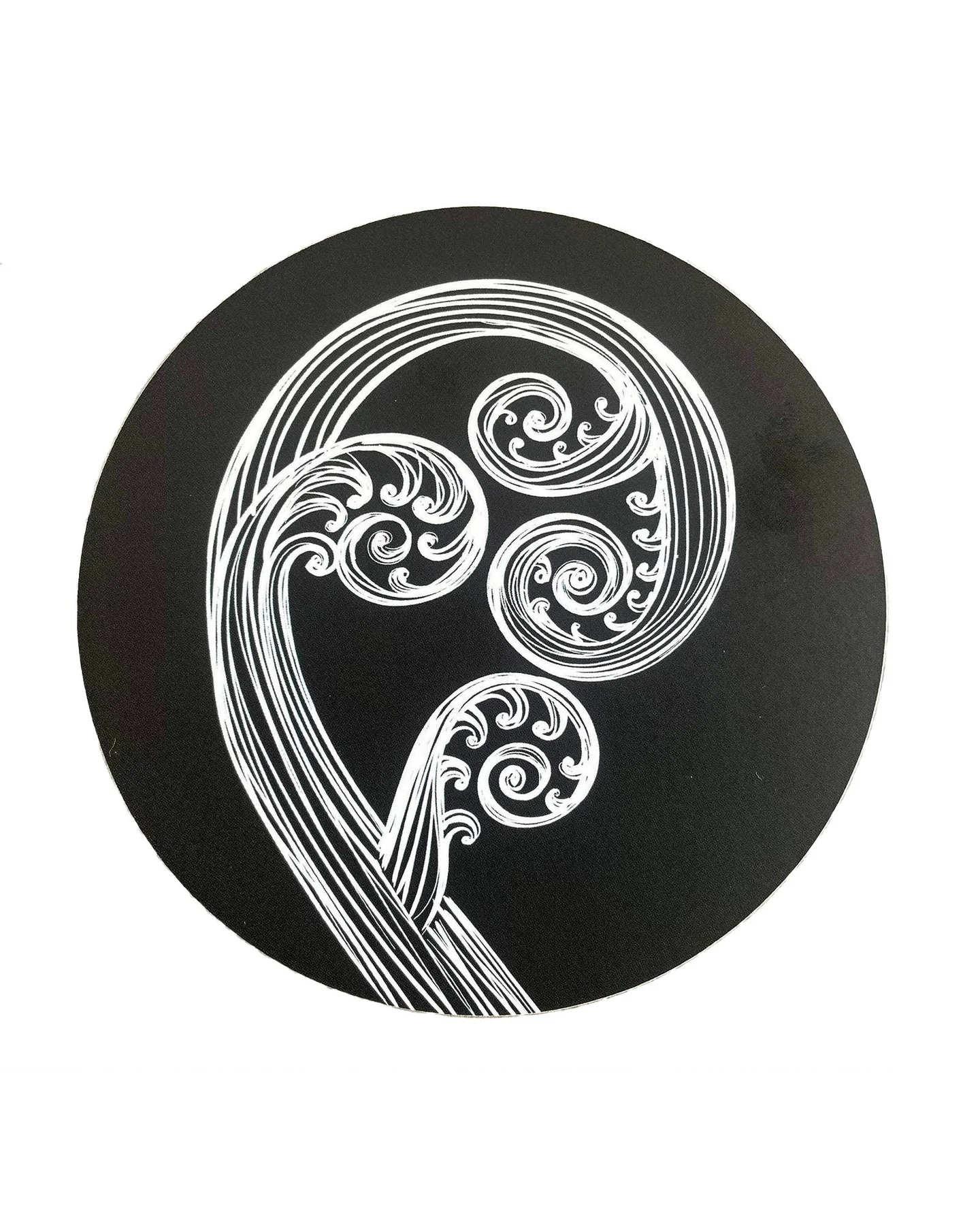 ponga-ivory-on-black-10cm-ro