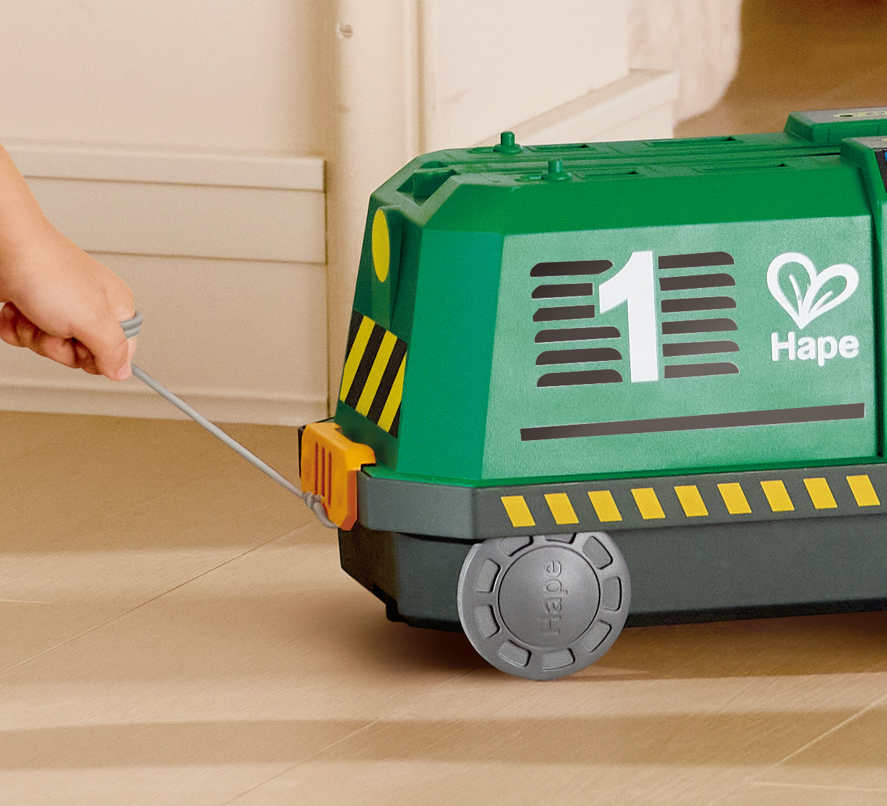 hape-s-shape-wooden-track-pack