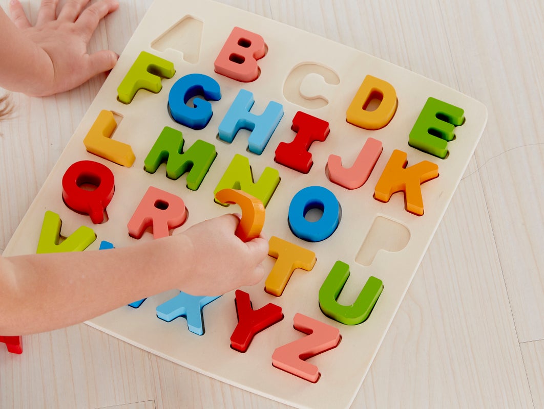 hape-chunky-alphabet-puzzle
