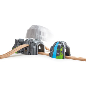 hape-light-and-sound-mountain-tunnel-set