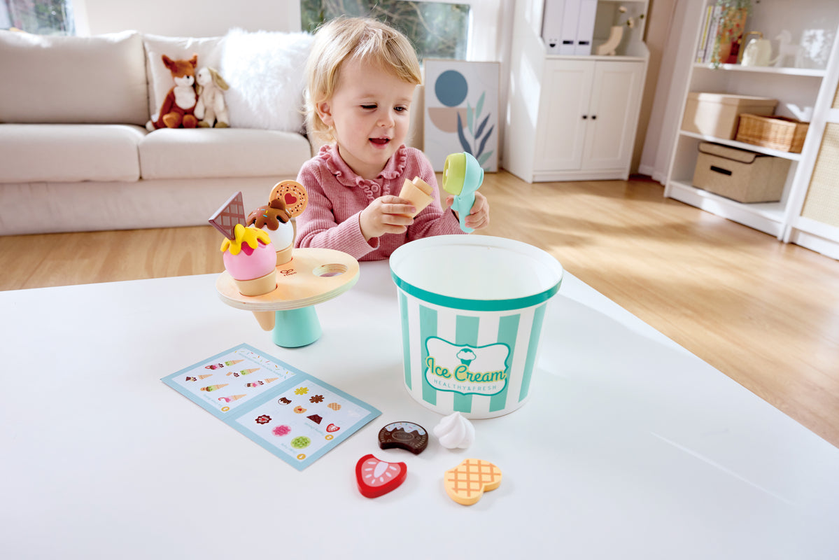 hape-scoop-and-serve-ice-cream-set