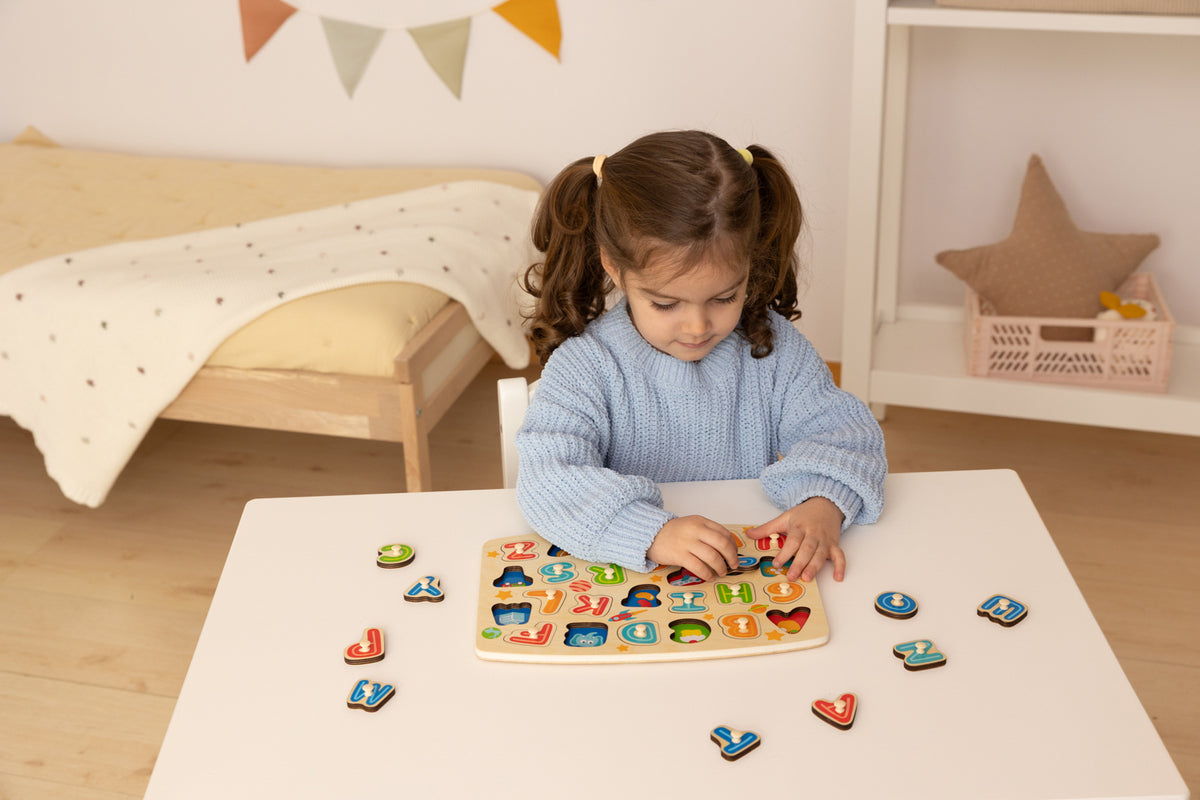hape-alphabet-peg-puzzle
