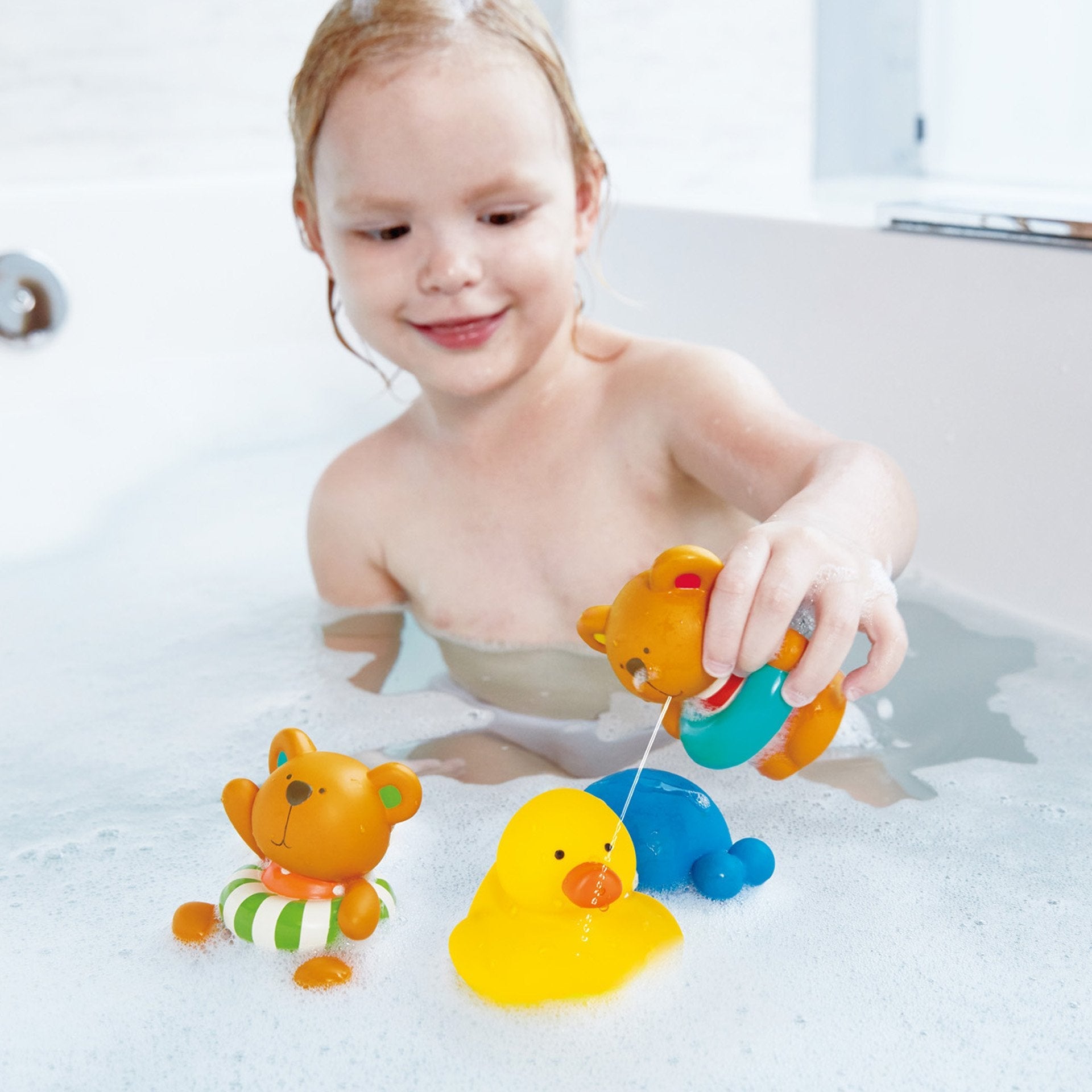 hape-teddy-and-friends-bath-squirts