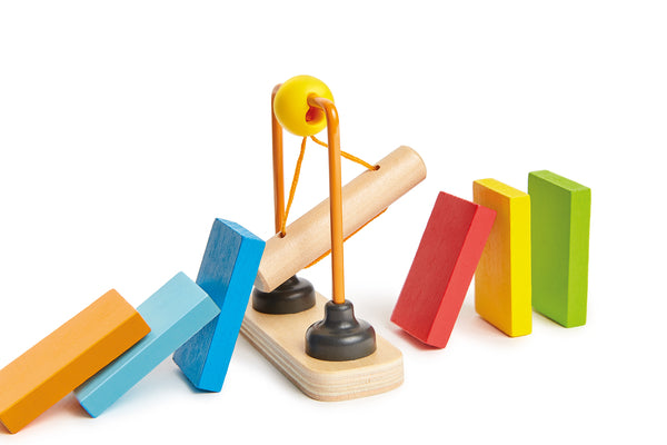 hape-dynamo-dominoes