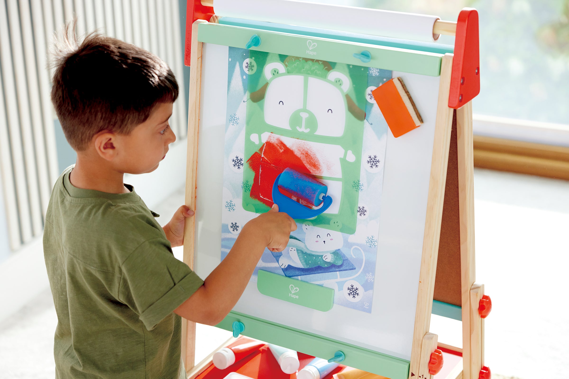 hape-sponge-painting-fun