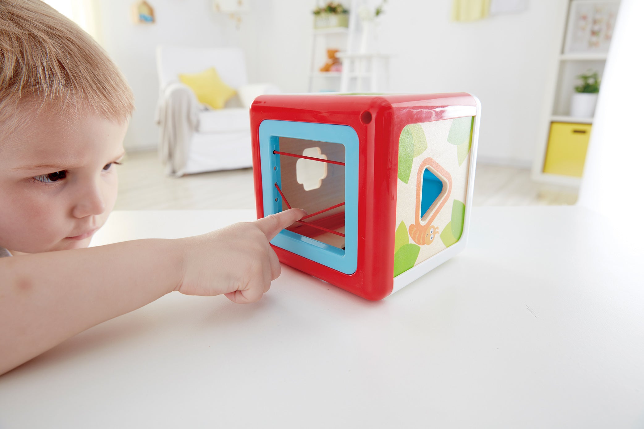 hape-shape-sorting-box