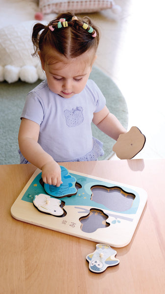 Hape x The Met Majestic Animals Peg Puzzle