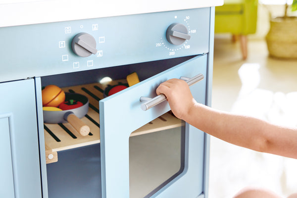 Hape Deluxe Kitchen with Running Water Toy Kitchens