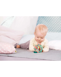 hape-apple-grab-toy
