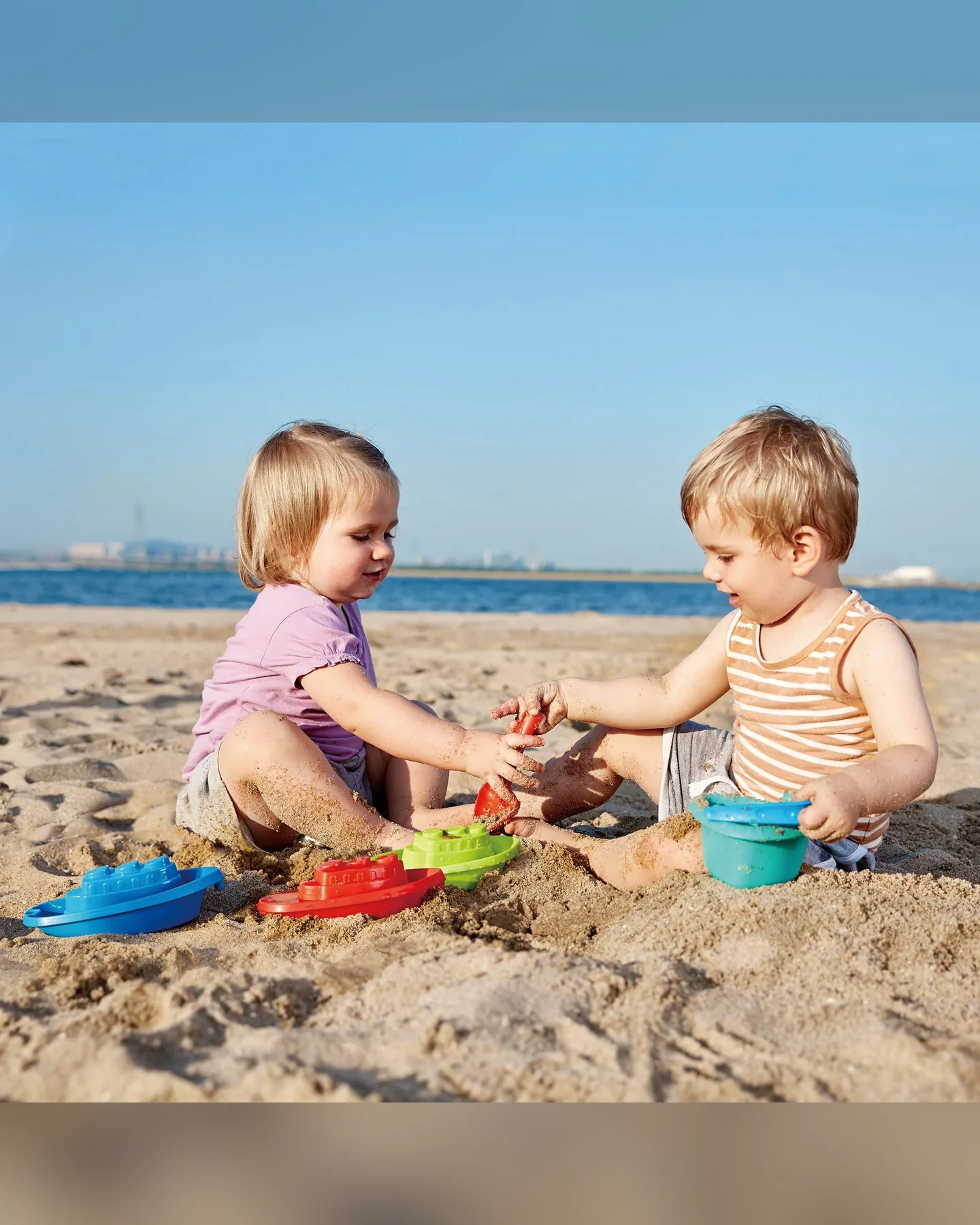 hape-beach-and-bath-boats