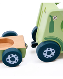 hape-land-the-rumbling-tractor