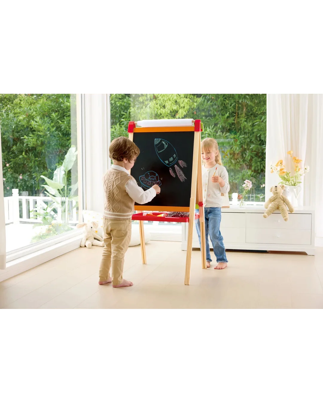 hape-little-artists-easel