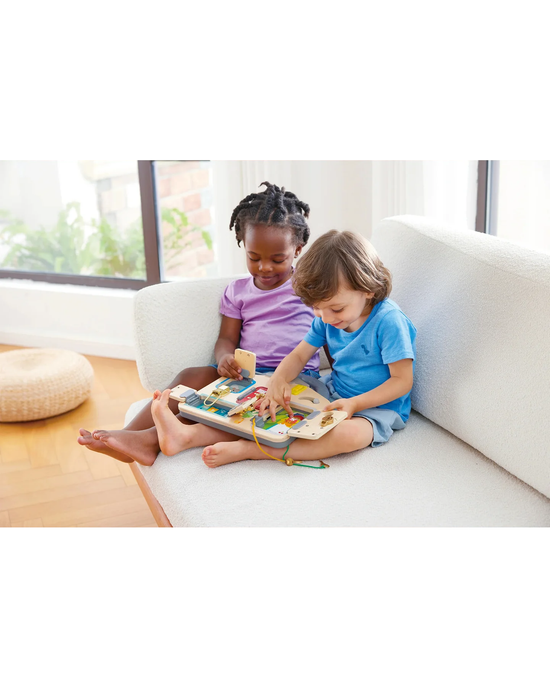 Hape Lock & Learn Playboard