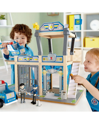 hape-metro-police-dept-playset