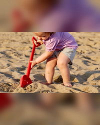 hape-mighty-shovel-red-40cm