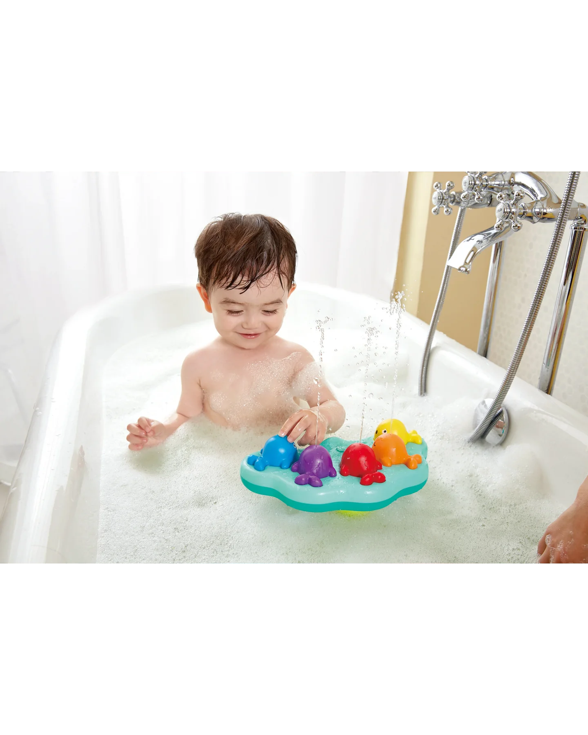 hape-musical-whale-fountain