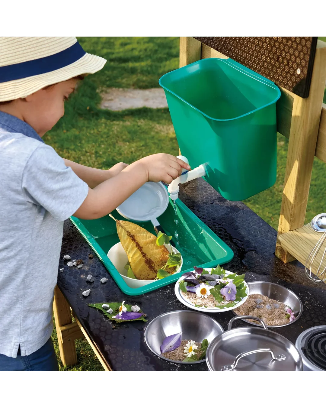 hape-outdoor-kitchen