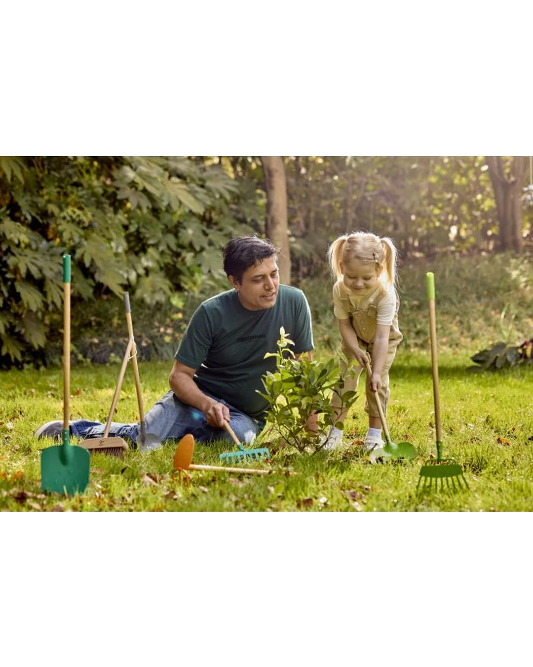 hape-pointed-garden-shovel