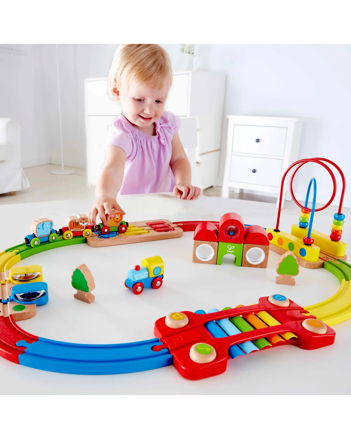 hape-rainbow-puzzle-railway