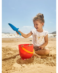 hape-scoop-and-pail