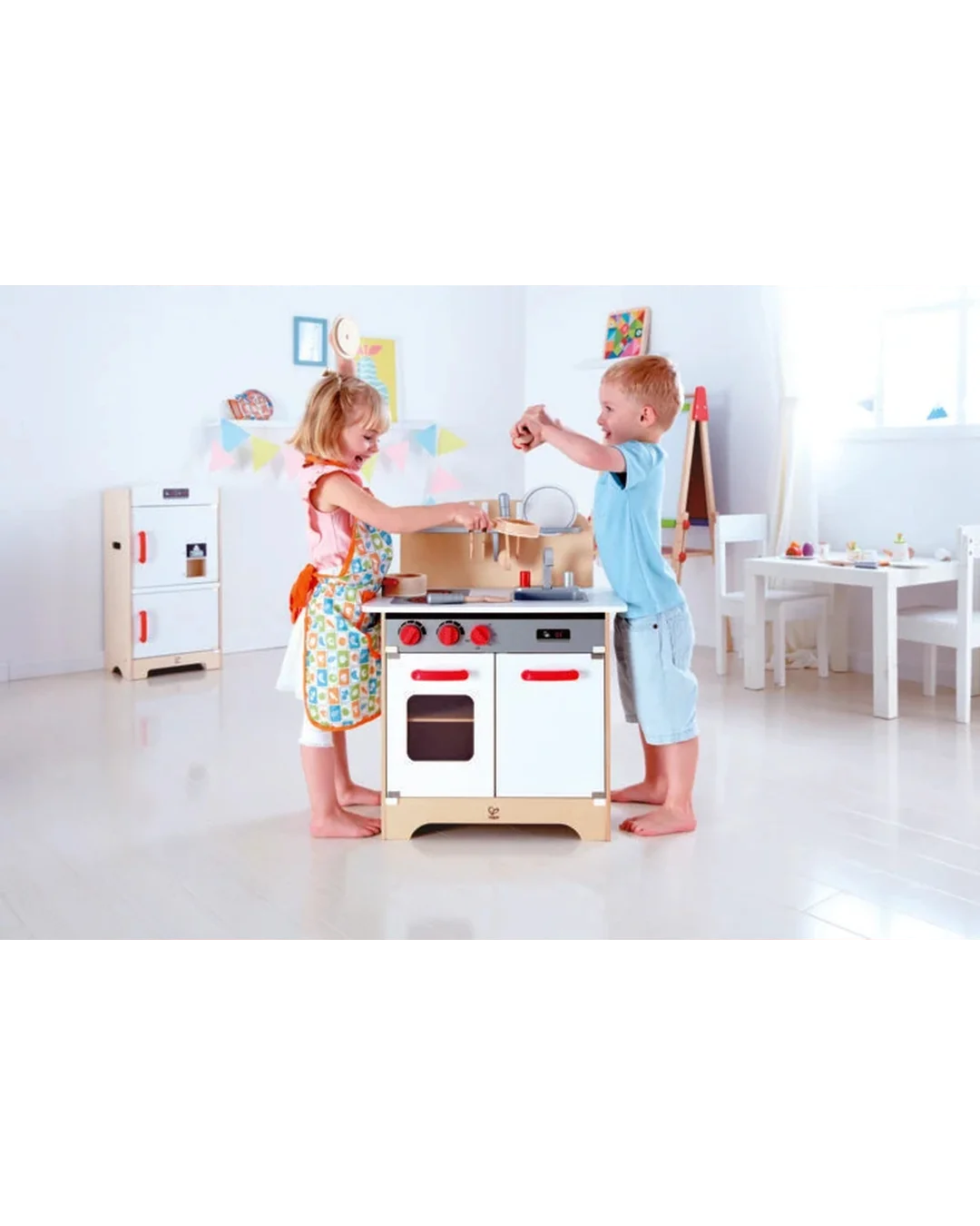 hape-white-gourmet-kitchen