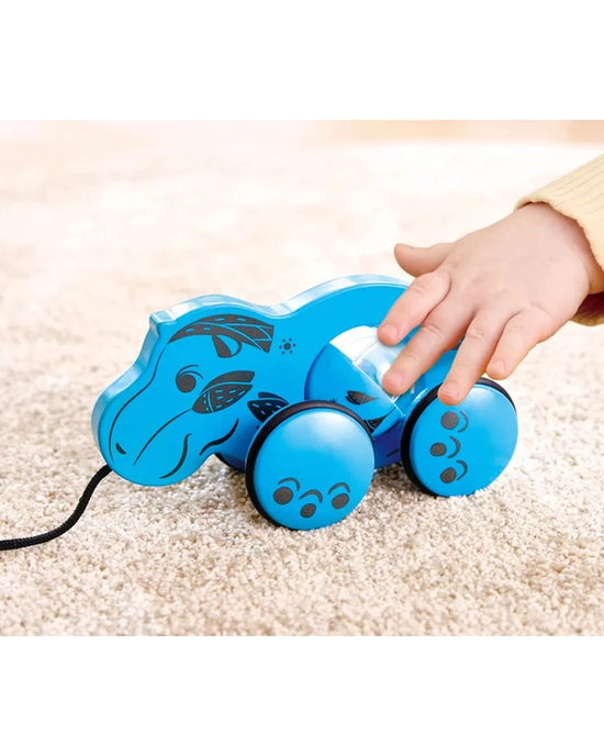 Hape x The Met William® Wooden Pull-Along Toy
