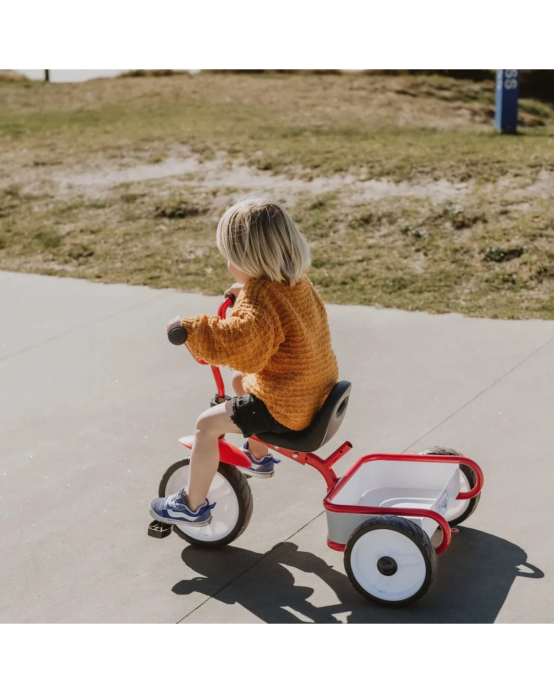 Tri-ang 2.0 Tuff Trike with Push Bar – Red Children’s trike with push bar