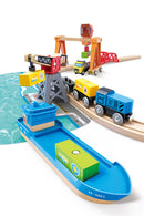 hape-lift-and-load-harbour-set
