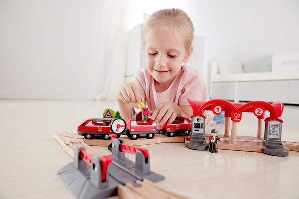 hape-busy-city-rail-set