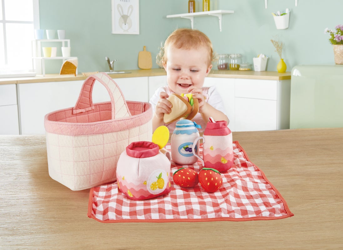 hape-toddler-picnic-basket