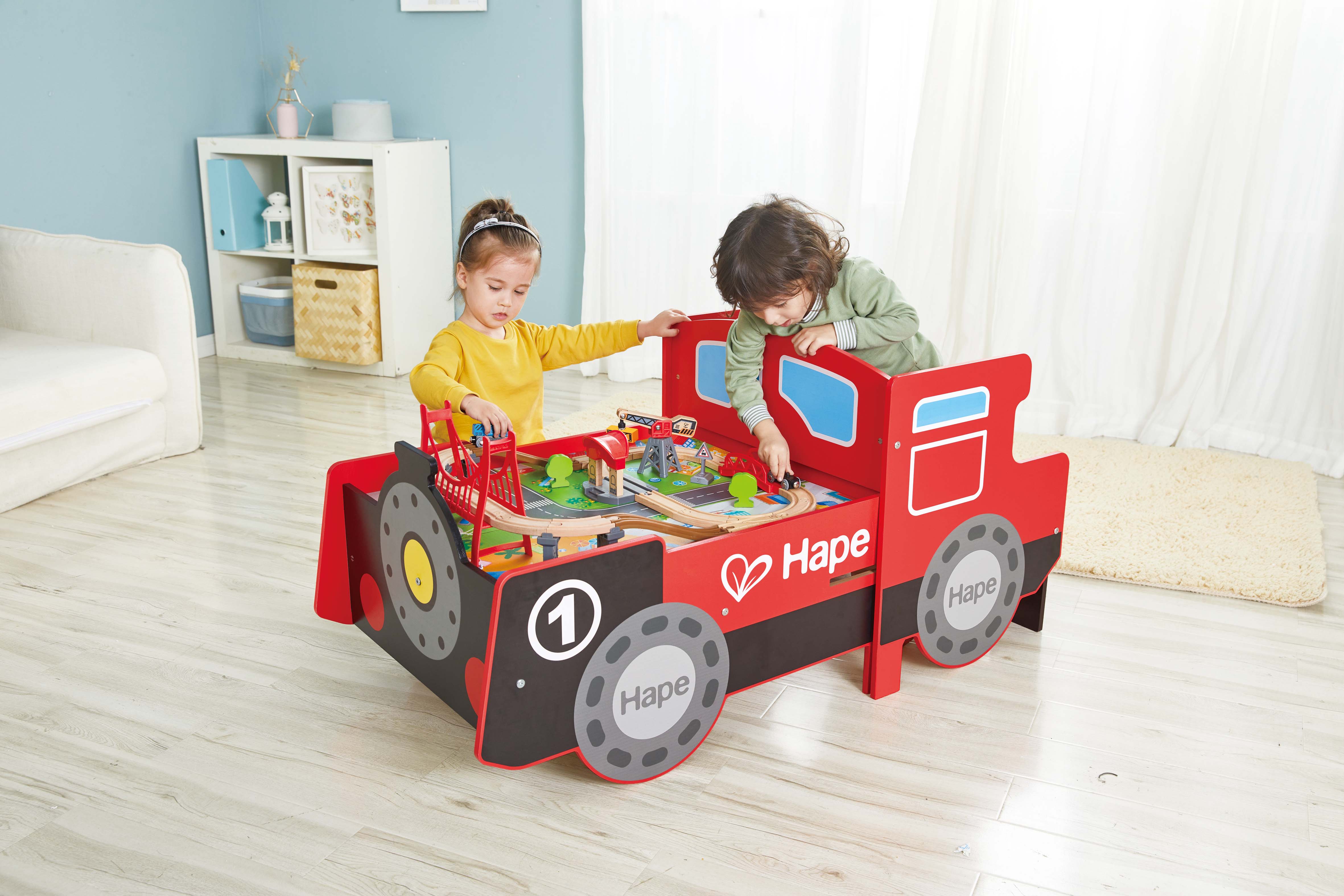 hape-ride-on-and-foldable-engine-table