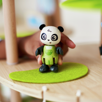 hape-green-planet-pandas-bamboo-house