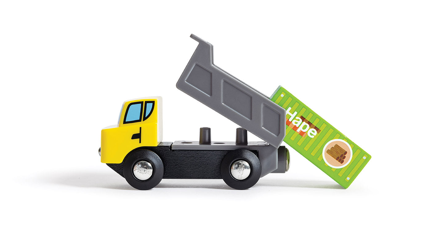 hape-lift-and-load-harbour-set