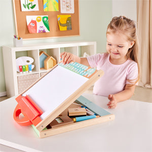 hape-store-and-go-easel