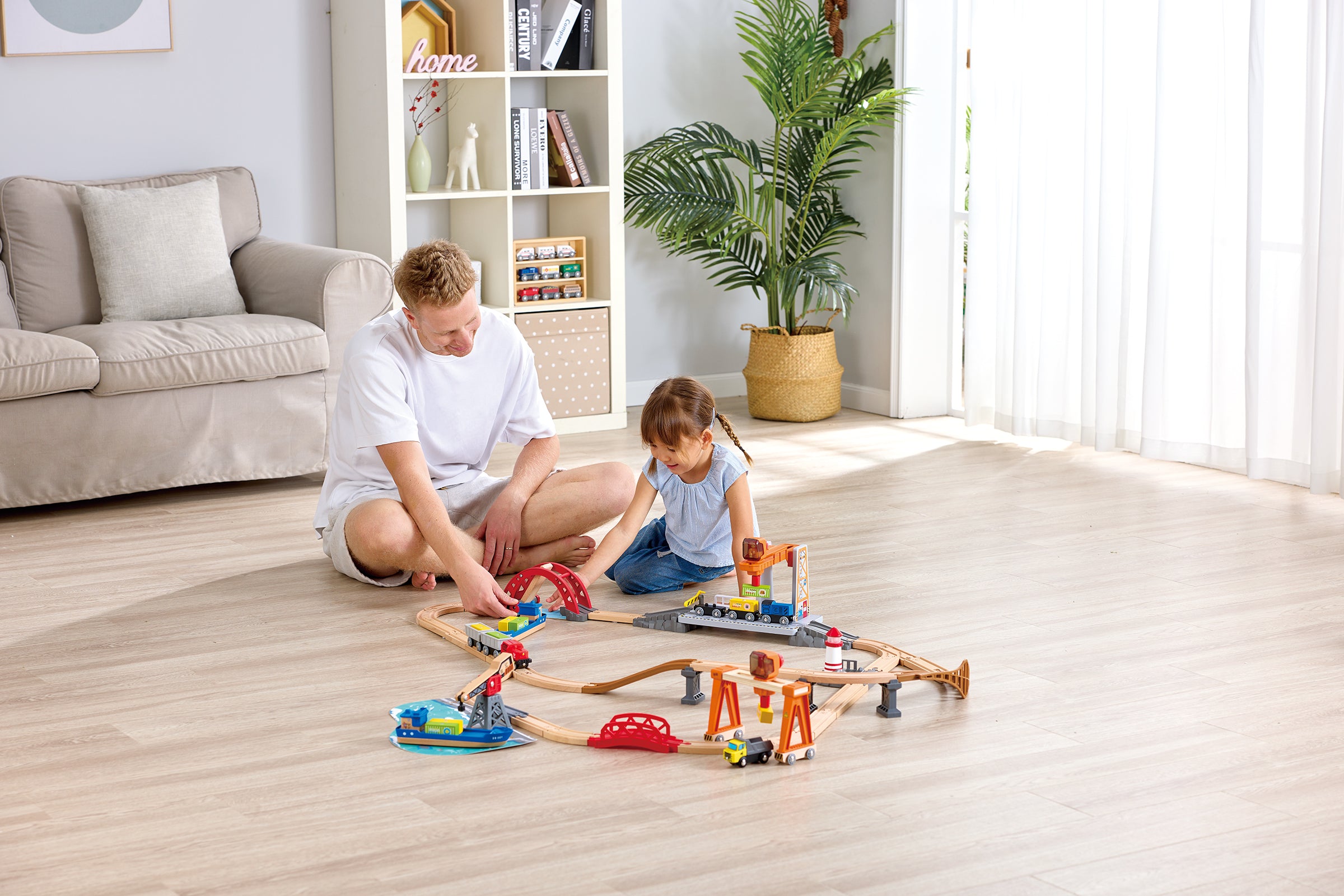 hape-sea-and-rail-cargo-transportation-set