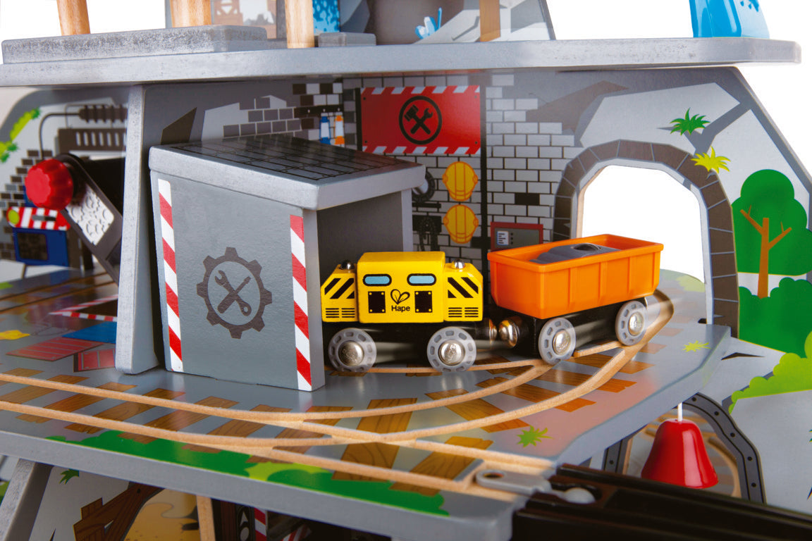 hape-mighty-mountain-mine